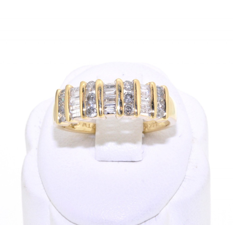 14K Yellow Gold 0.72ctw Baguette / Round-Cut Diamond Ring 11003136 | Shin Brothers*