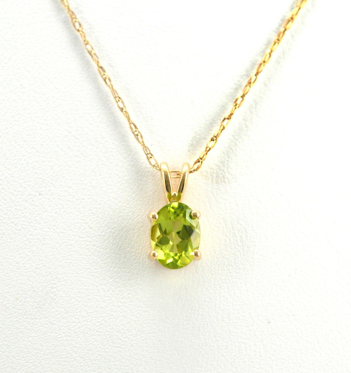 52001413 14K Yellow Gold Peridot Charm