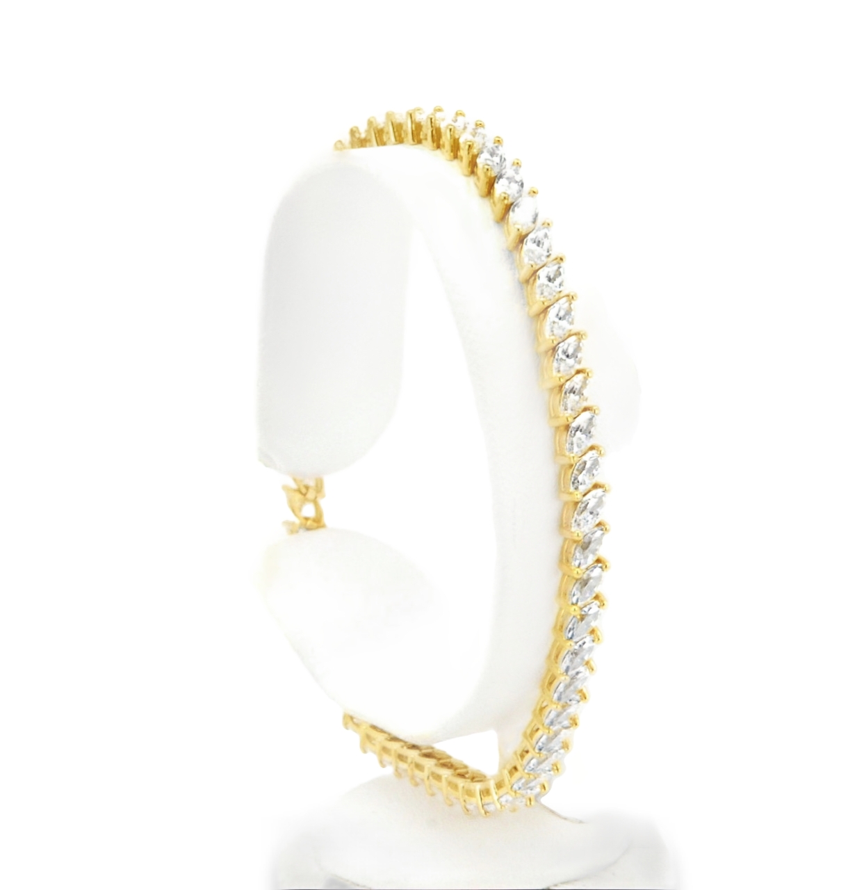 14K Yellow Gold 7" CZ Bracelet 22000545 | Shin Brothers* 14K Yellow Gold 7" CZ Bracelet 22000545 | Shin Brothers*