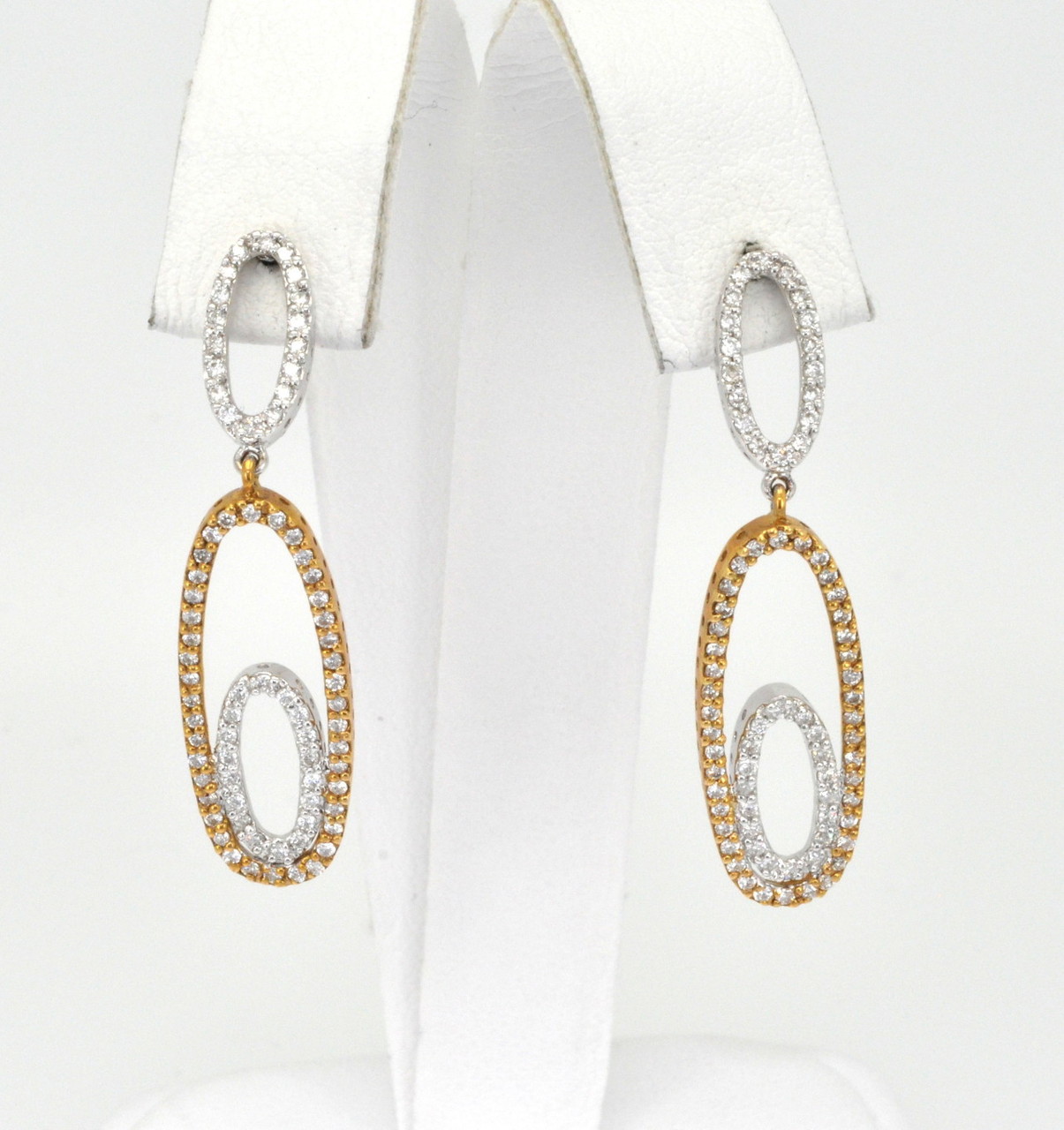 18K Two Tone Gold Dangling Oval Diamond Earrings 41001181 | Shin Brothers*