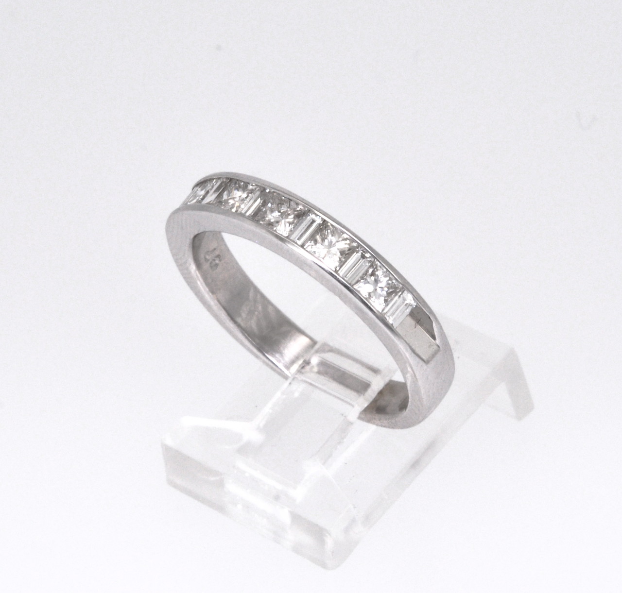 14K White Gold 1 ctw Diamond Wedding Band 11002327 | Shin Brothers* 14K White Gold 1 ctw Diamond Wedding Band 11002327 | Shin Brothers*