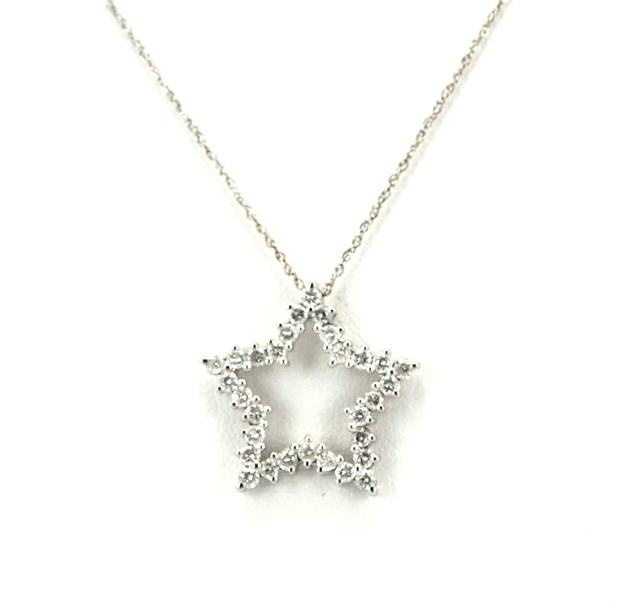 14K White Gold Diamond Star Charm 51000881 | Shin Brothers* 14K White Gold Diamond Star Charm 51000881 | Shin Brothers*