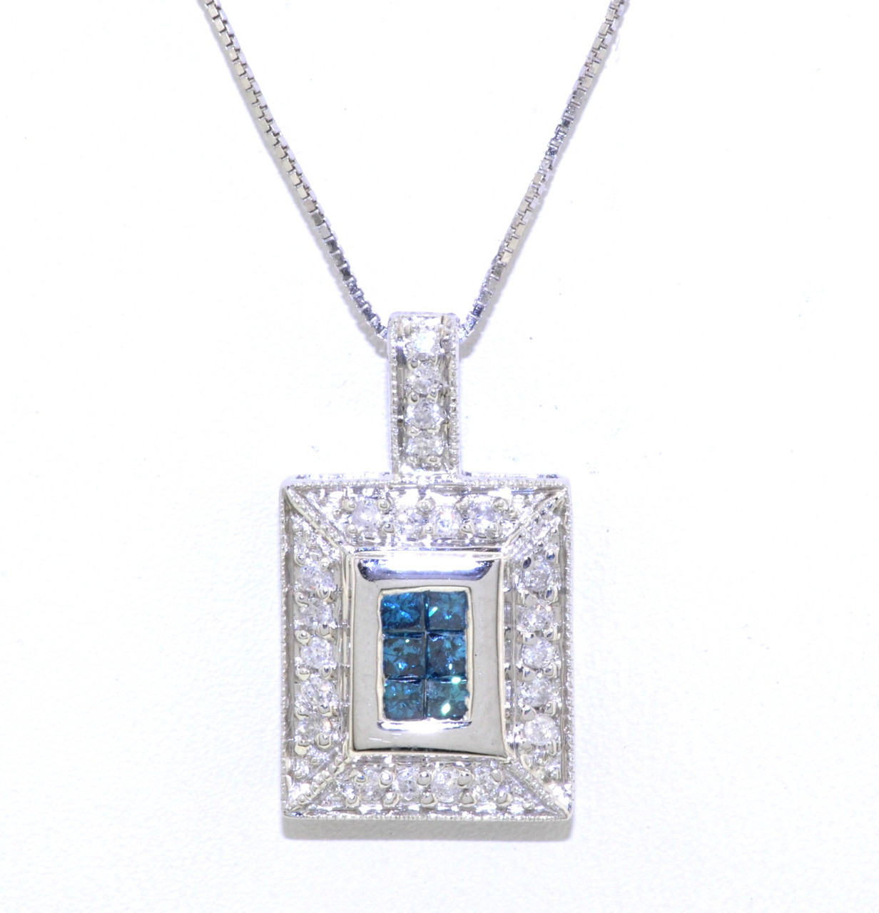14K White Gold 0.60ct Blue & White Diamond Necklace 31000470 | Shin Brothers*