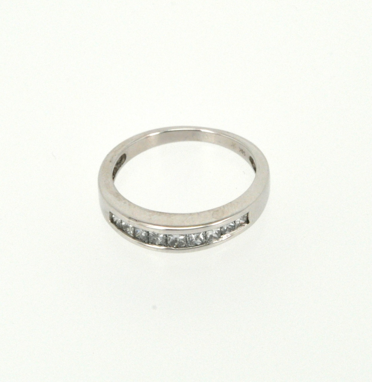 14K White Gold 3/4 ctw Invisible Set Diamond Band 11003592 | Shin Brothers*