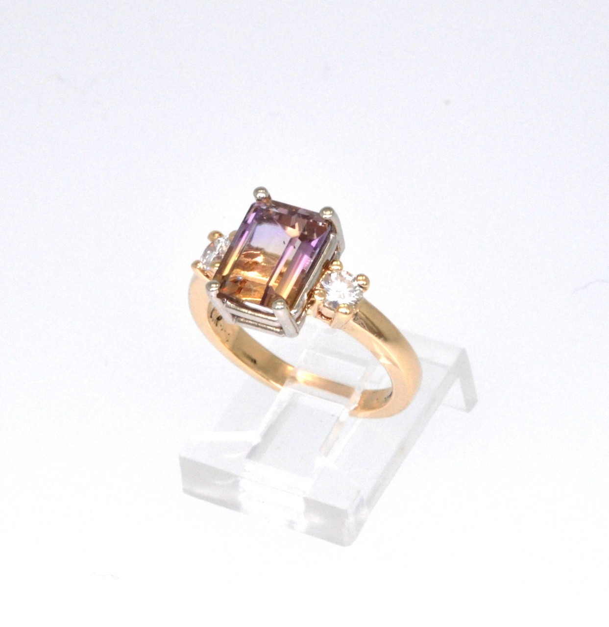 14K Yellow Gold 2.29ctw Ametrine Diamond Ring 12002150 | Shin Brothers* 14K Yellow Gold 2.29ctw Ametrine Diamond Ring 12002150 | Shin Brothers*