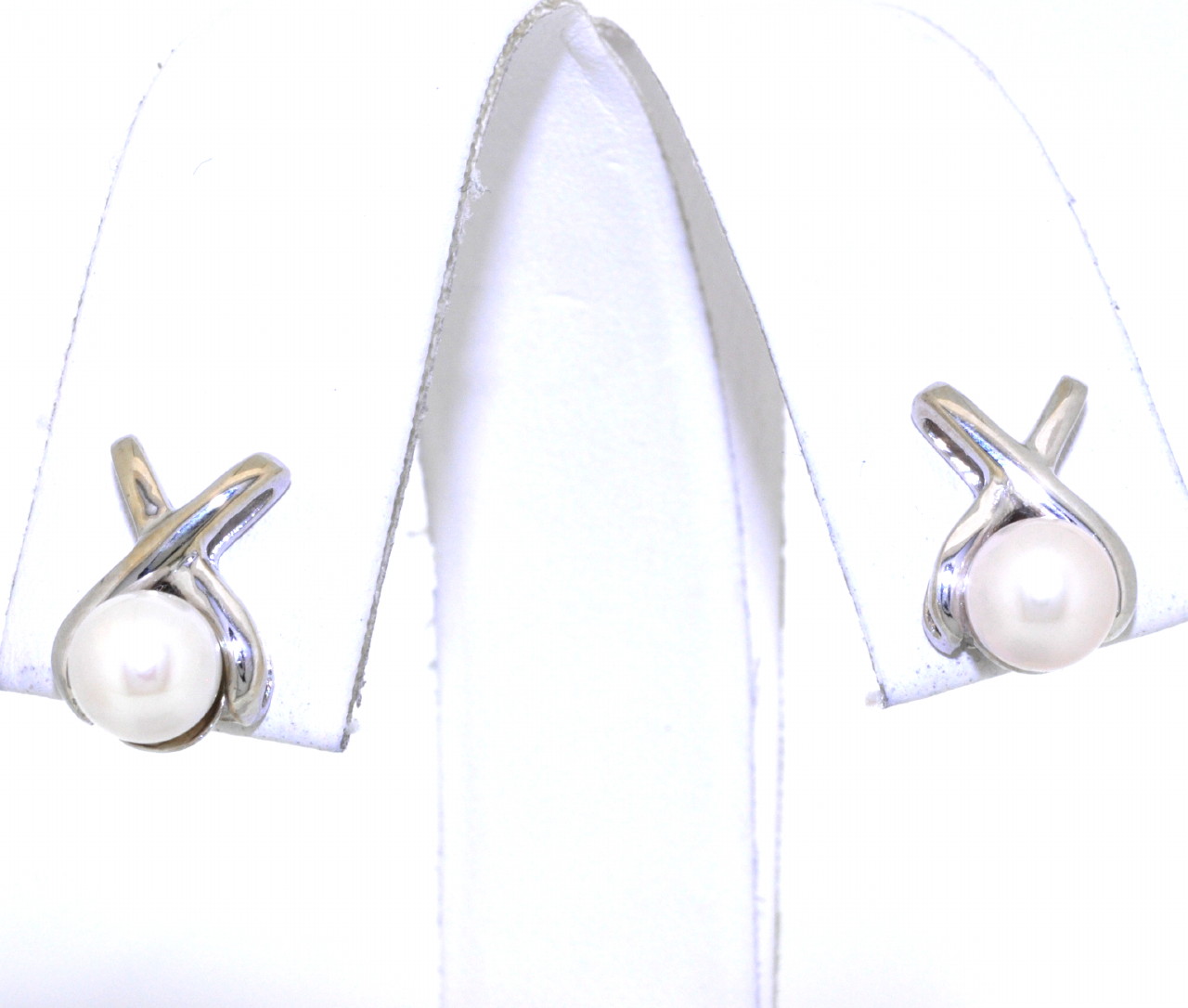 10K White Gold Pearl Earrings 42002260