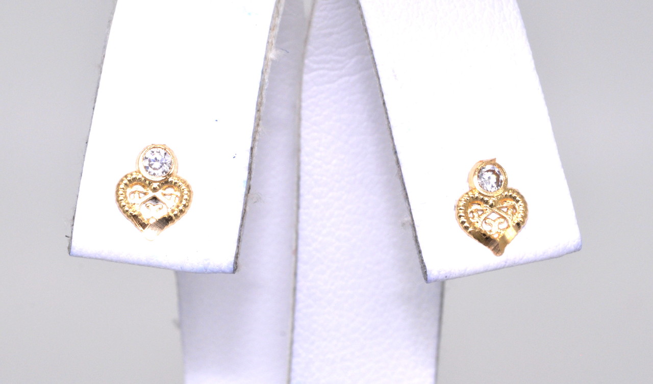 14K Yellow Gold CZ Heart Studs | Shin Brothers* 42002132 14K Yellow Gold CZ Heart Studs | Shin Brothers* 42002132