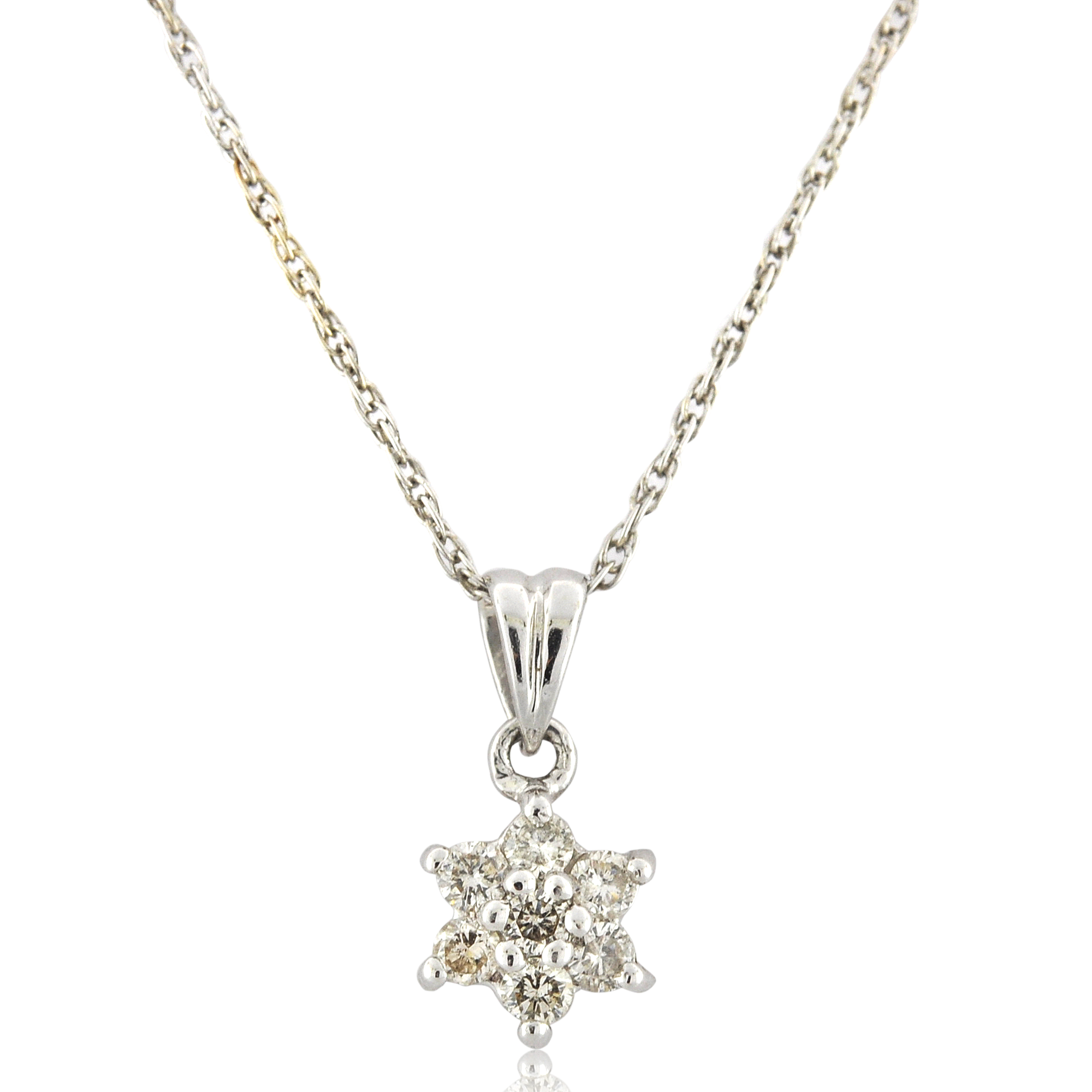 18K White Gold Diamond Flower Charm 51000812 | Shin Brothers* 18K White Gold Diamond Flower Charm 51000812 | Shin Brothers*