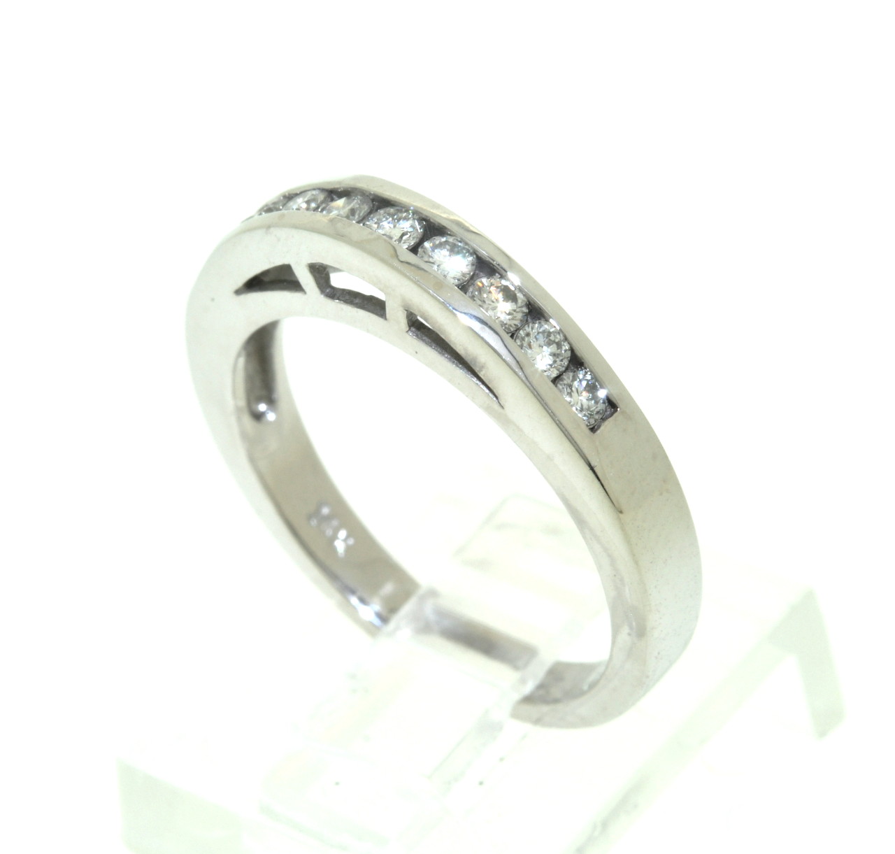 14K White Gold Diamond Wedding Band 11005209 | Shin Brothers* 14K White Gold Diamond Wedding Band 11005209 | Shin Brothers*