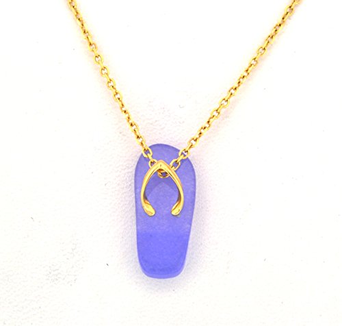 14K Yellow Gold Lavender Jade Flipflop Charm 52001771 | Shin Brothers* 14K Yellow Gold Lavender Jade Flipflop Charm 52001771 | Shin Brothers*