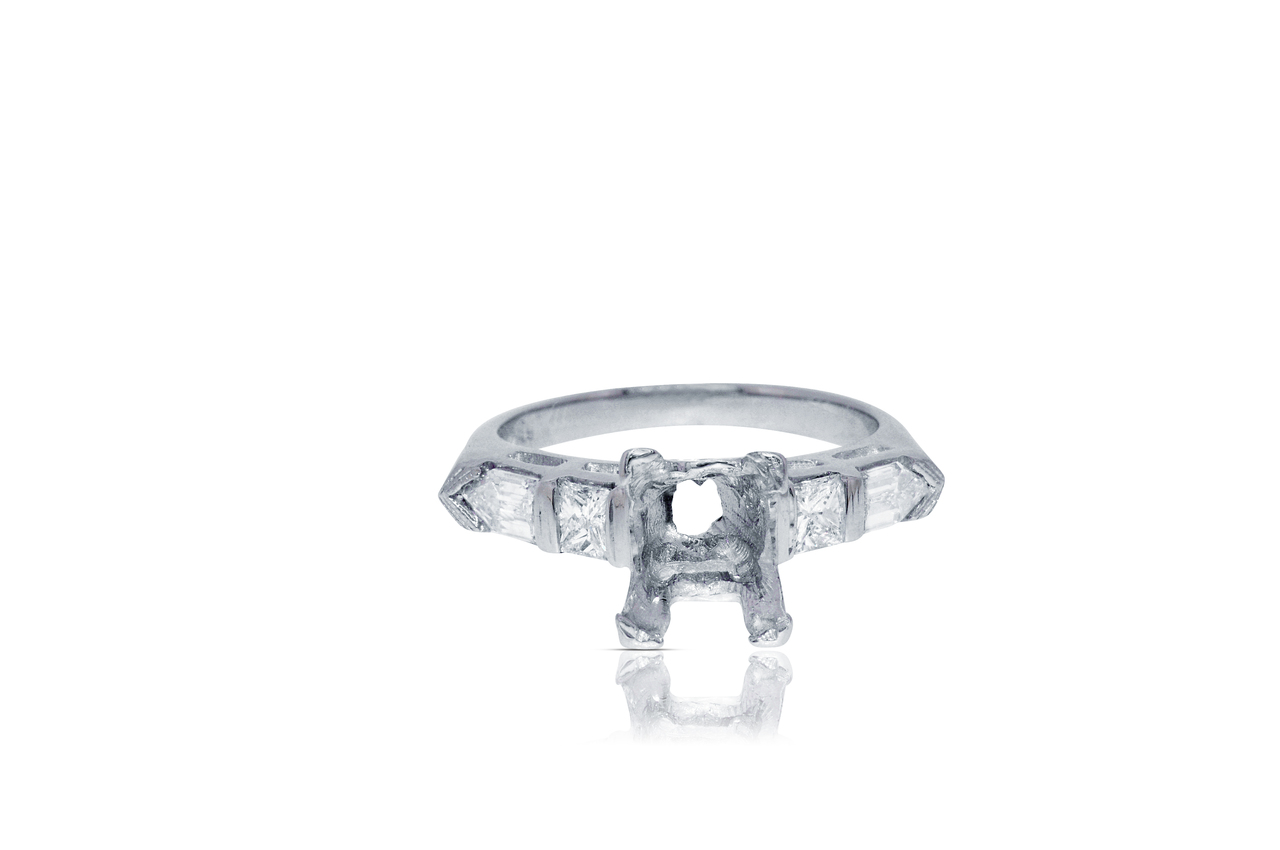 18K White Gold 6.8 Carats Diamond Engagement Ring Setting by Shin Brothers Jewelers Inc. 18K White Gold 6.8 Carats Diamond Engagement Ring Setting by Shin Brothers Jewelers Inc.