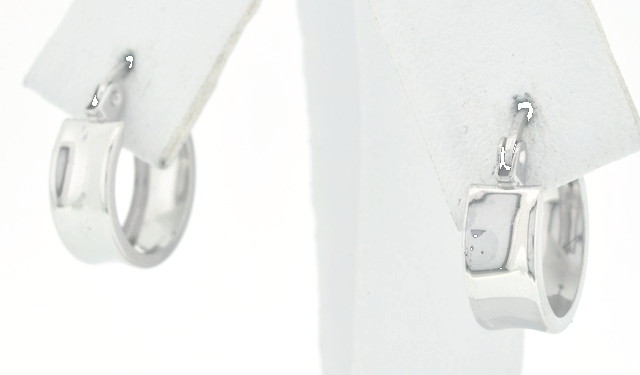 14K White Gold Huggie Mini Hoop Earrings 40001504 | Shin Brothers**