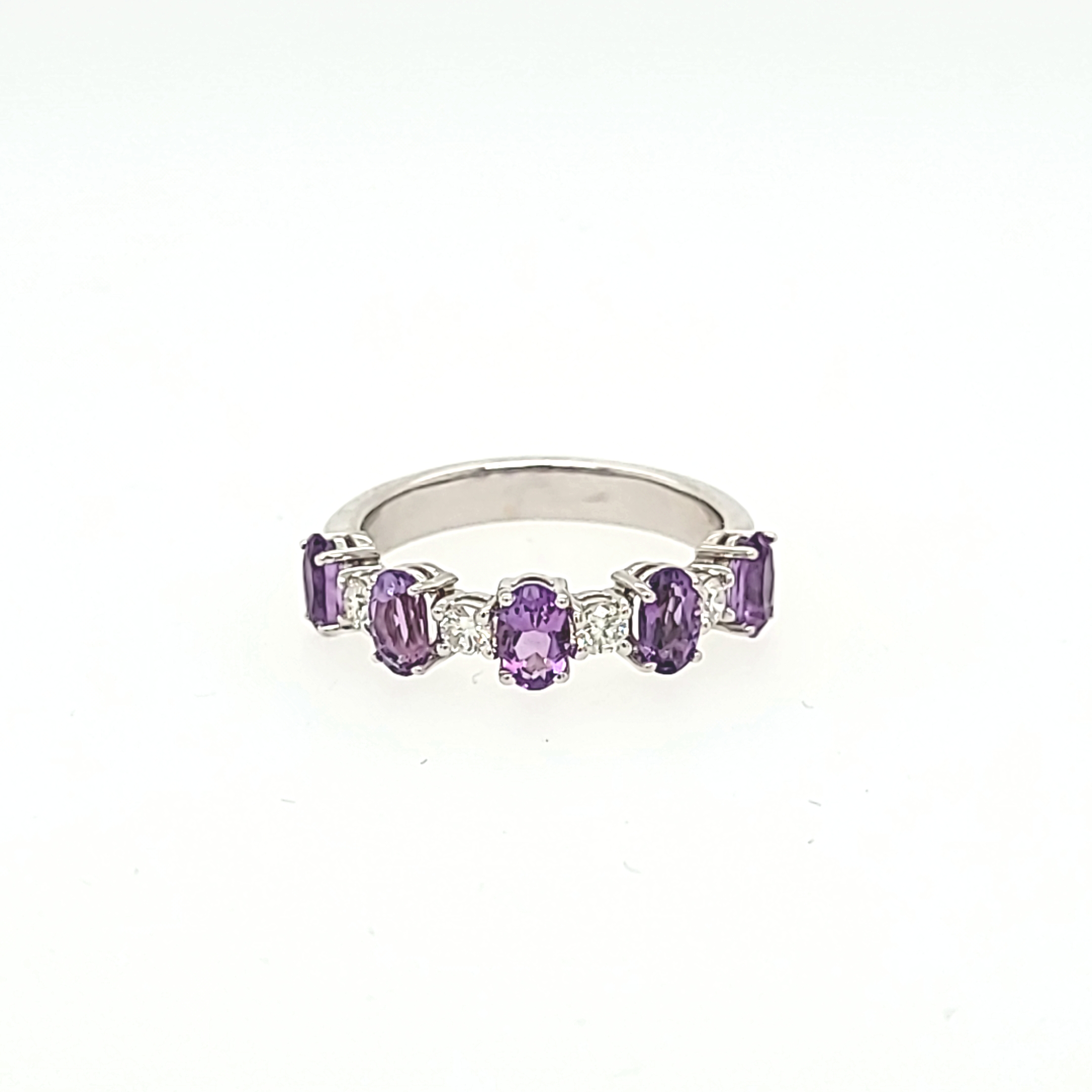 14K White Gold Oval Amethyst and Diamond Ring 12002886 | Shin Brothers* 14K White Gold Oval Amethyst and Diamond Ring 12002886 | Shin Brothers*