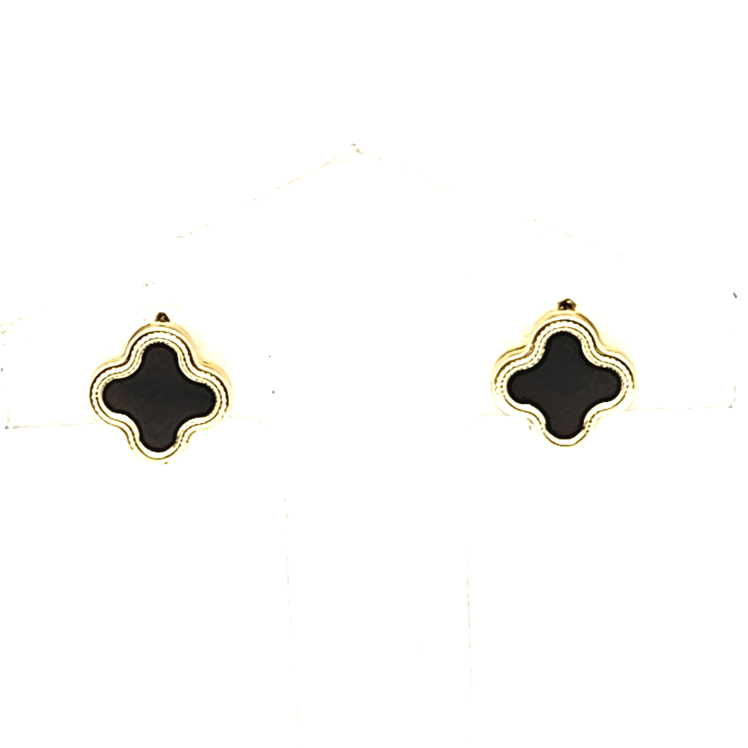 14K Yellow Gold Onyx Flower Stud Earrings 42003171 | Shin Brothers* 14K Yellow Gold Onyx Flower Stud Earrings 42003171 | Shin Brothers*