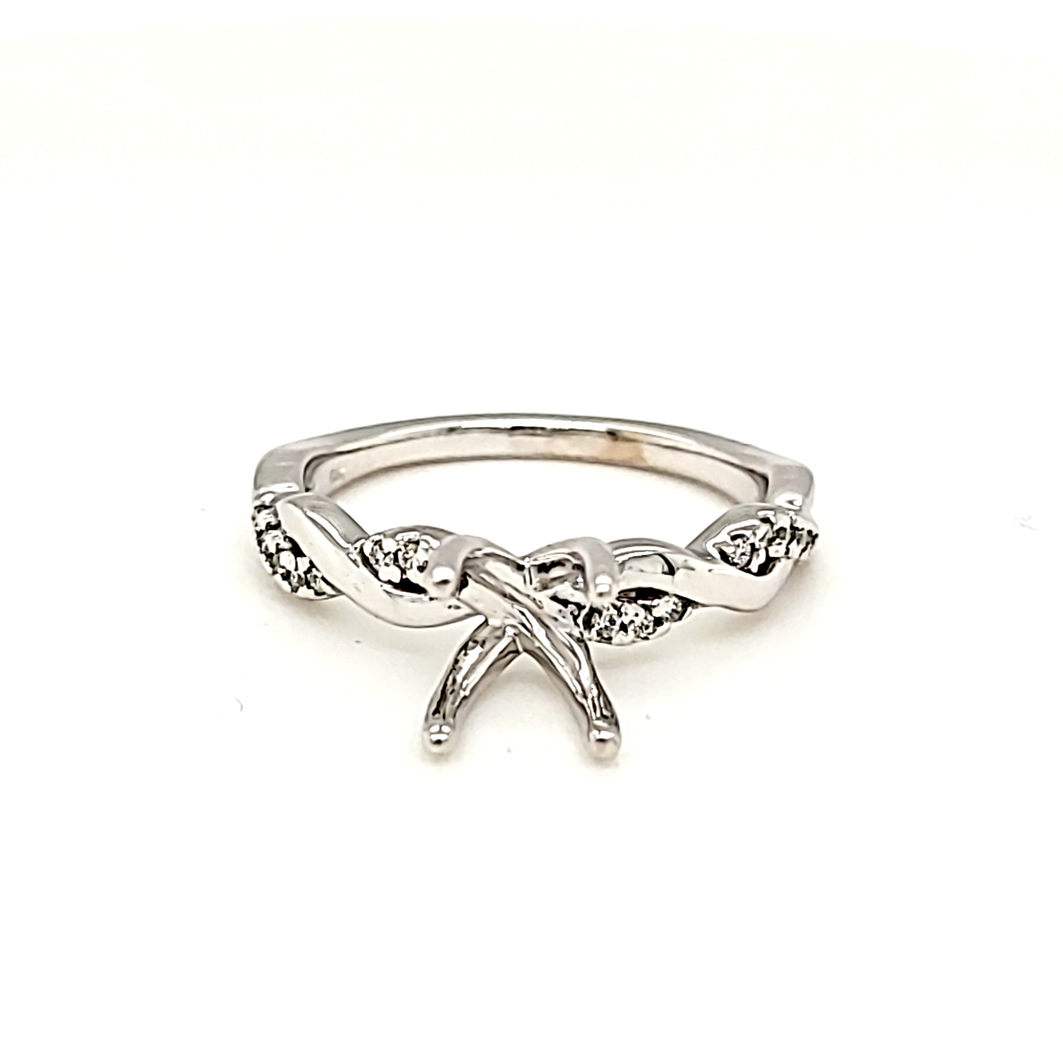 14K White Gold Diamond Twist Engagement Ring Setting 11006783 | Shin Brothers* 14K White Gold Diamond Twist Engagement Ring Setting 11006783 | Shin Brothers*