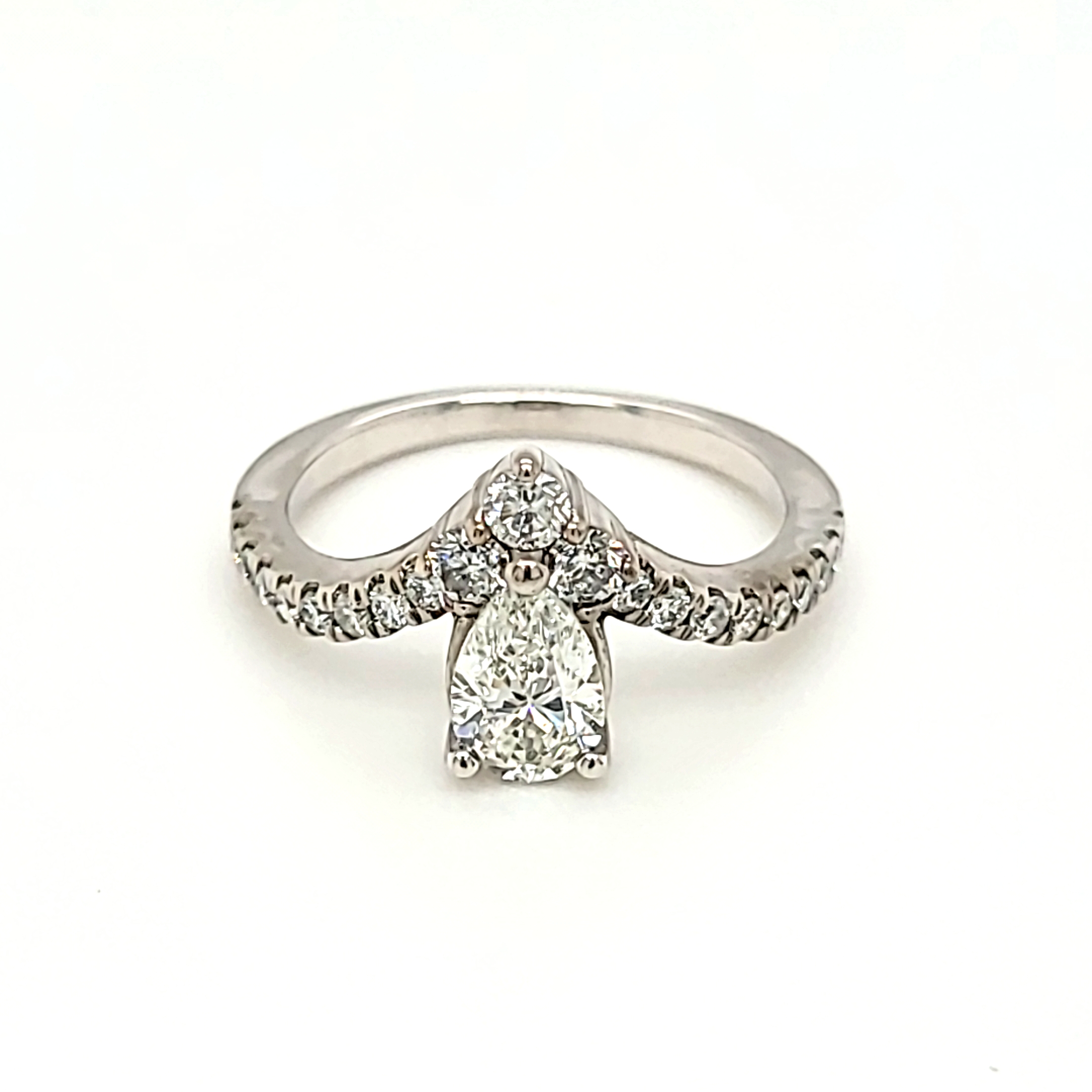 14K White Gold Diamond Teardrop Chevron Ring 11006821 | Shin Brothers* 14K White Gold Diamond Teardrop Chevron Ring 11006821 | Shin Brothers*
