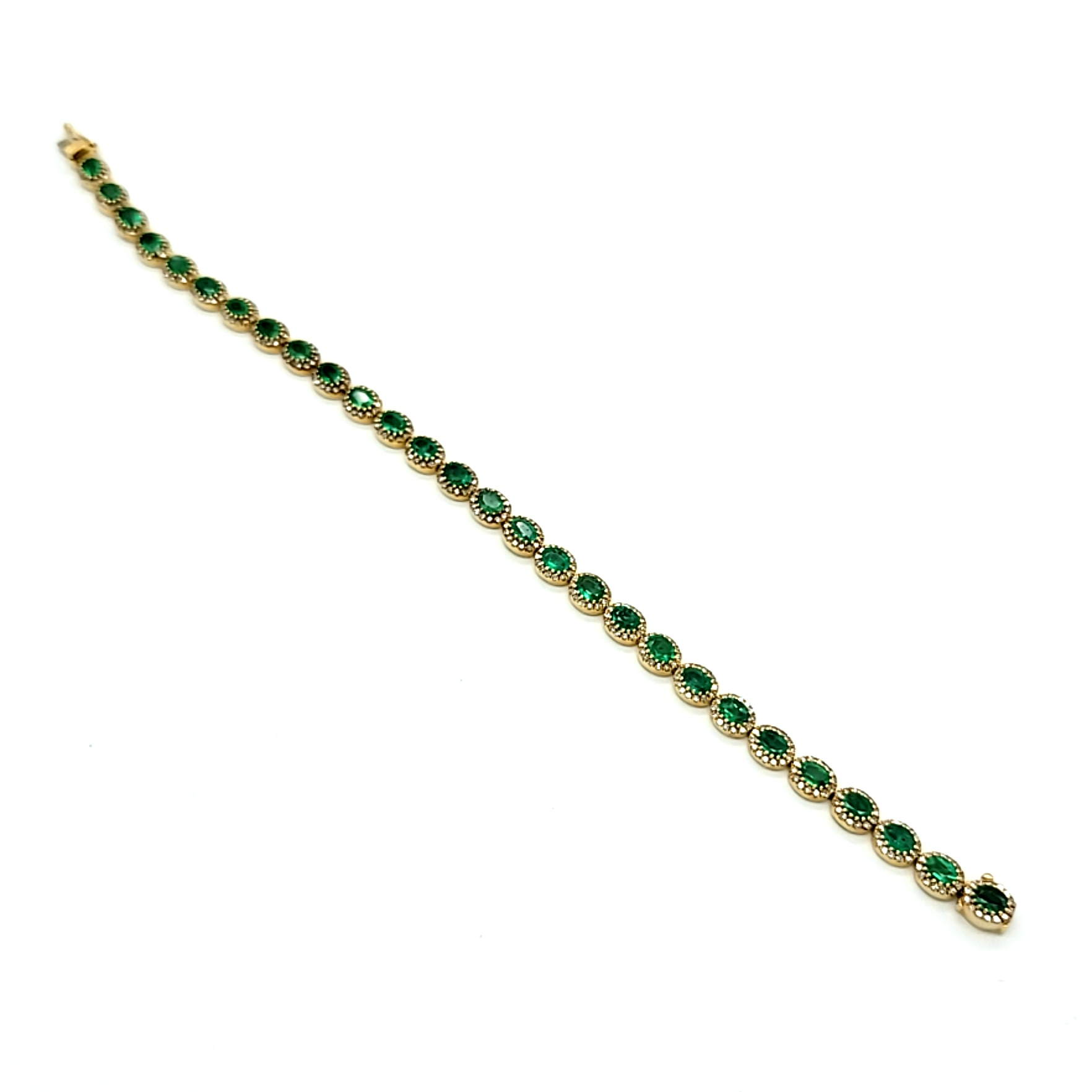14K Yellow Gold Emerald Diamond Bracelet 22000906 | Shin Brothers* 14K Yellow Gold Emerald Diamond Bracelet 22000906 | Shin Brothers*