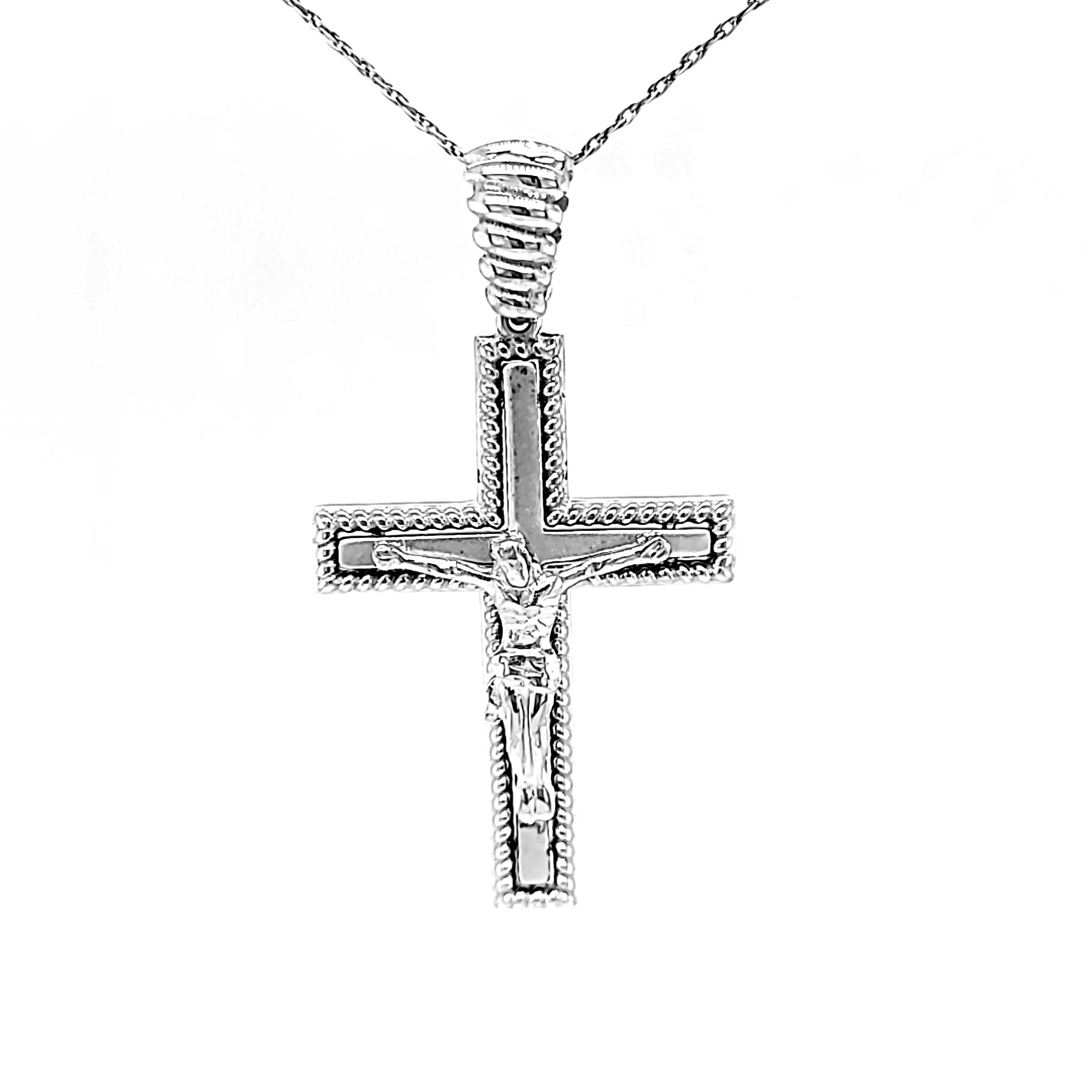 14K White Gold Crucifix Charm 50003985 | Shin Brothers* 14K White Gold Crucifix Charm 50003985 | Shin Brothers*