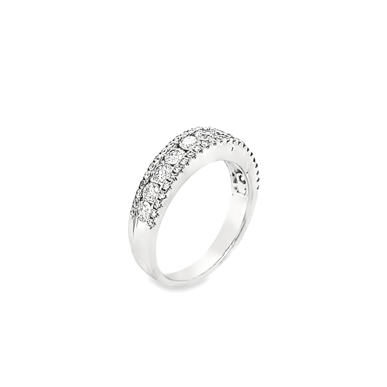
18K White Gold Diamond Channel Band 11007048 | Shin Brothers*
