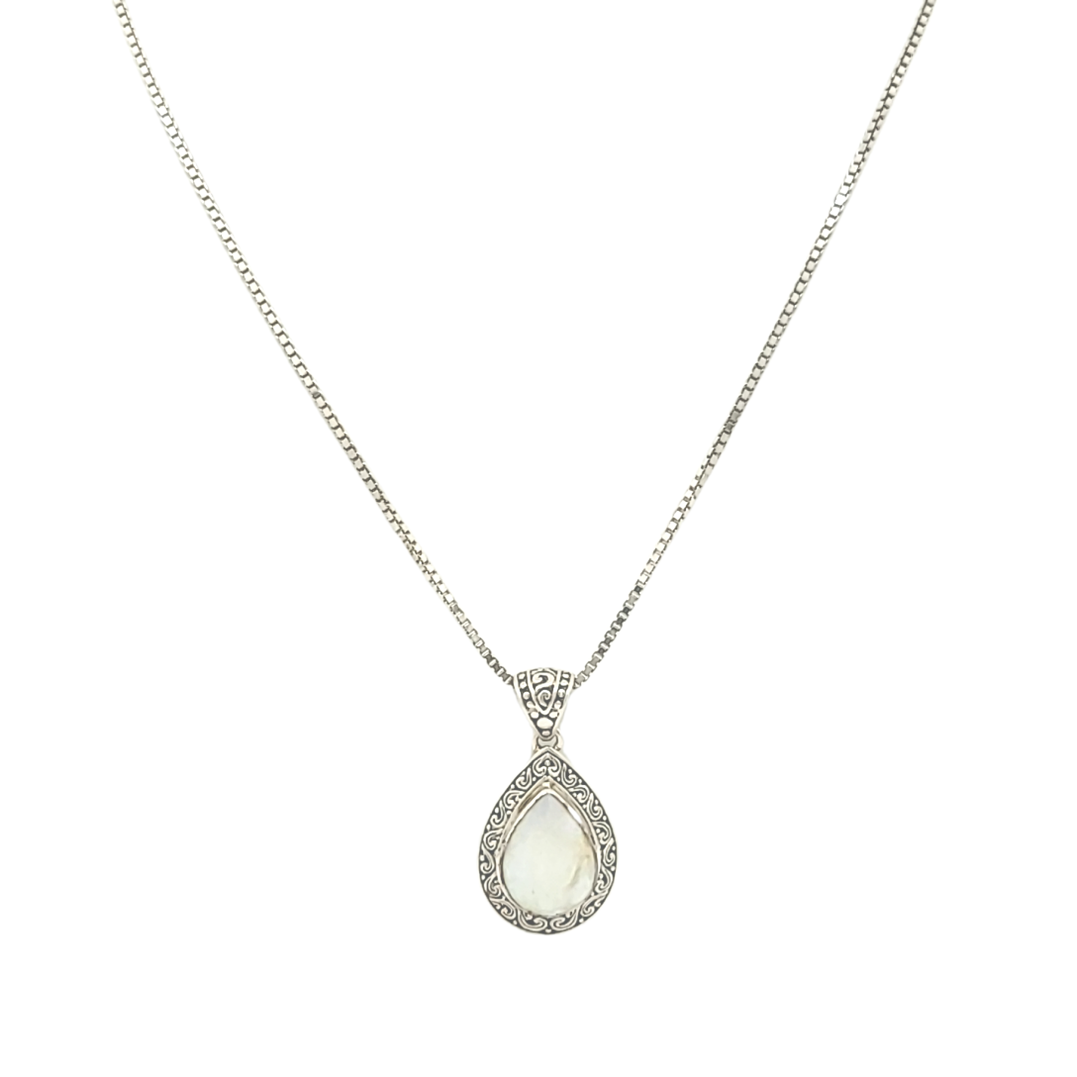 Sterling Silver Mother of Pearl Teardrop Necklace 83210137 | Shin Brothers* Sterling Silver Mother of Pearl Teardrop Necklace 83210137 | Shin Brothers*