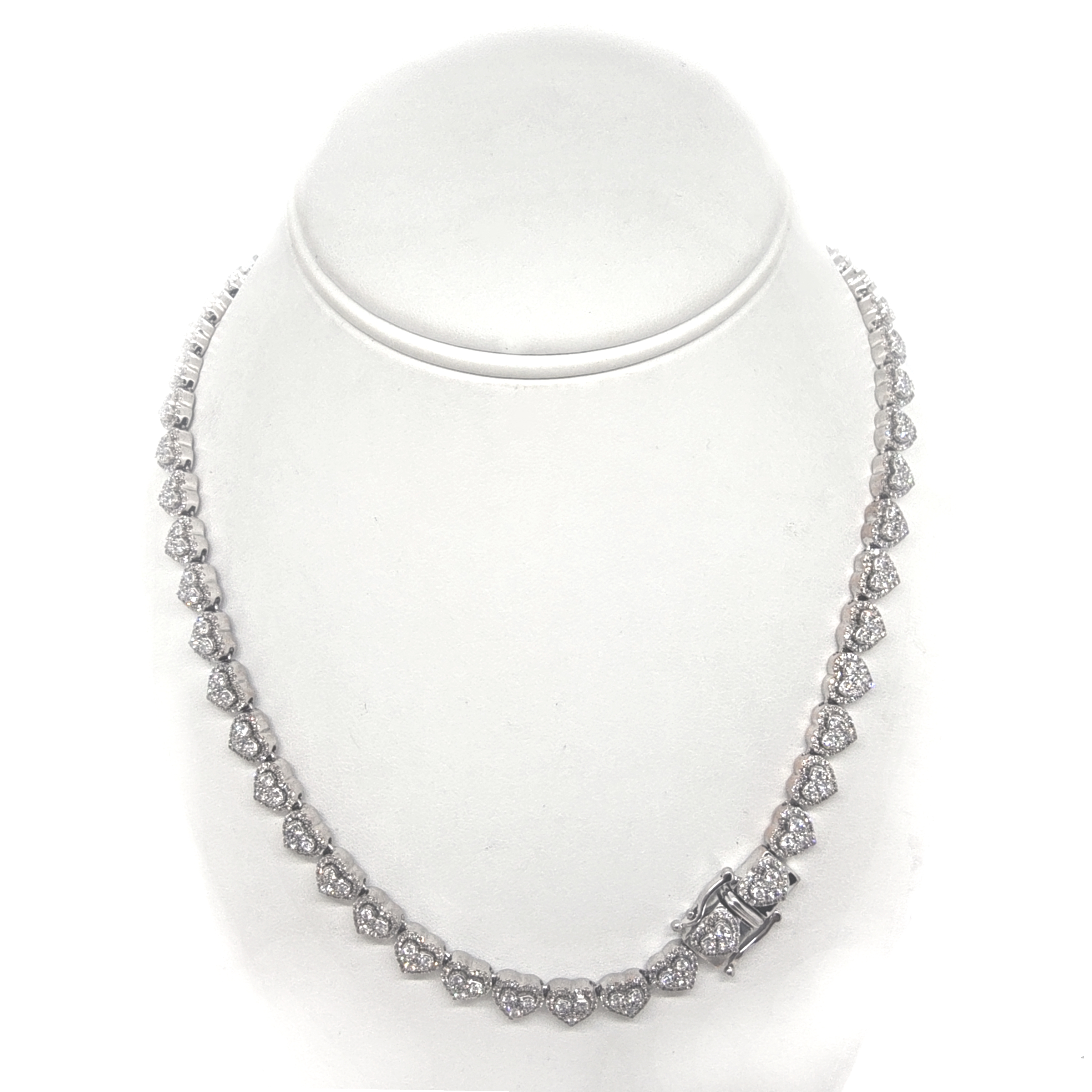 10K White Gold & Diamond Heart Necklace 39110018| Shin Brothers**