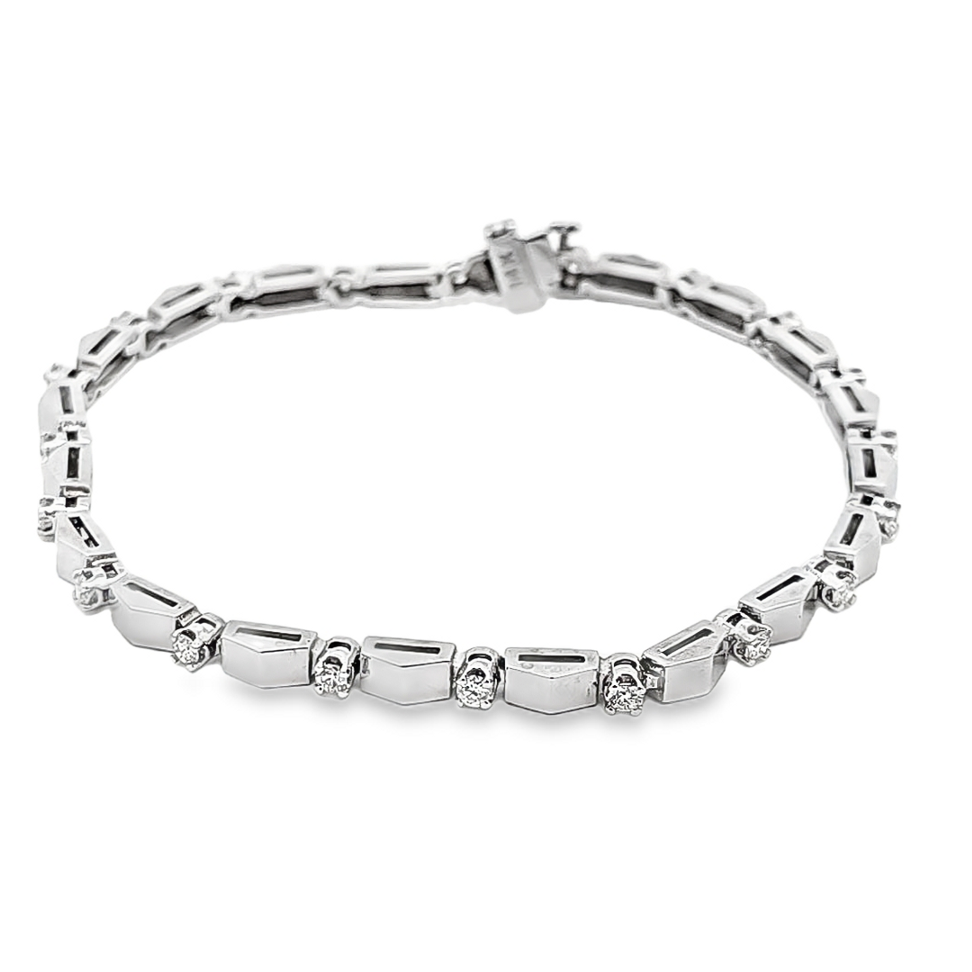 14K White Gold Diamond Tennis Bracelet 21000968 | Shin Brothers** 14K White Gold Diamond Tennis Bracelet 21000968 | Shin Brothers**