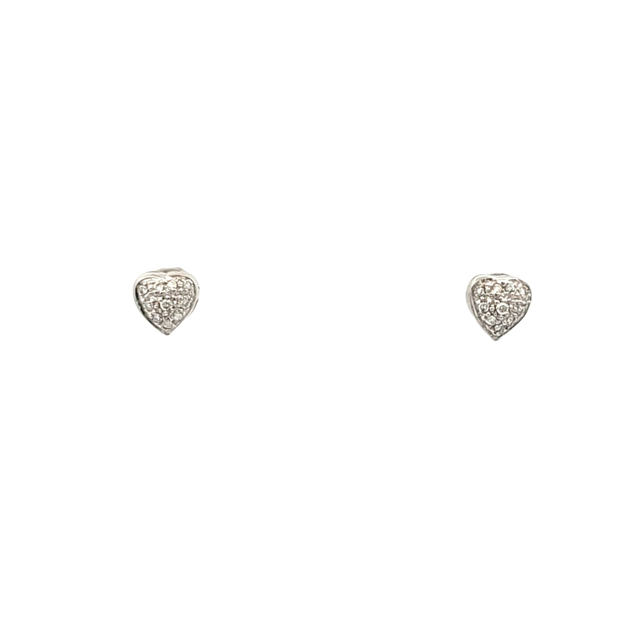 18K White Gold Diamond Heart Stud Earrings 41002824 | Shin Brothers* 18K White Gold Diamond Heart Stud Earrings 41002824 | Shin Brothers*