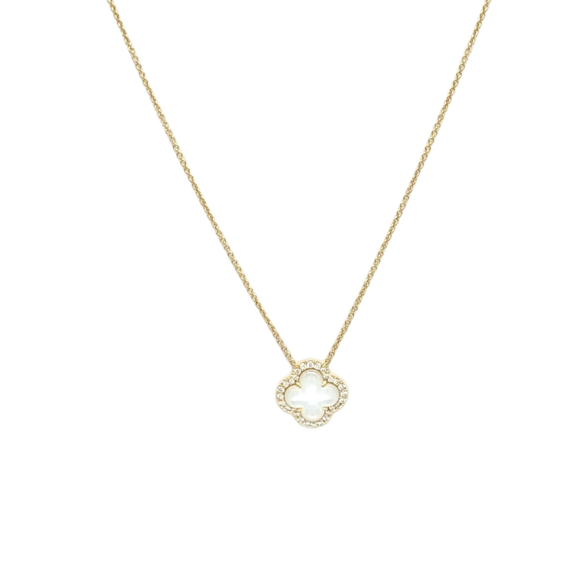 14K Yellow Gold Mother of Pearl / Diamond Clover Necklace 32000795 | Shin Brothers** 14K Yellow Gold Mother of Pearl / Diamond Clover Necklace 32000795 | Shin Brothers**