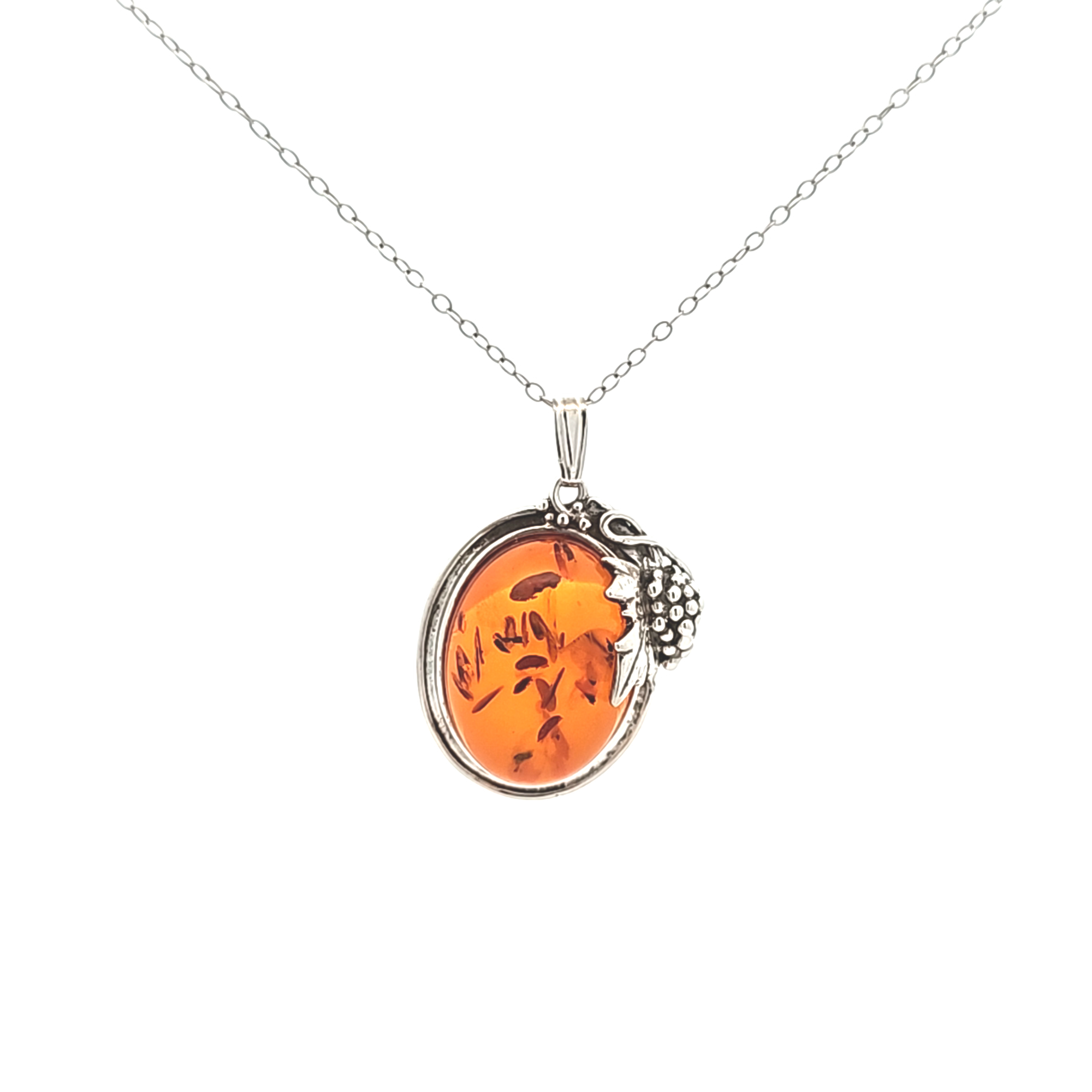 Sterling Silver Oval Amber Charm 85010917 | Shin Brothers* Sterling Silver Oval Amber Charm 85010917 | Shin Brothers*