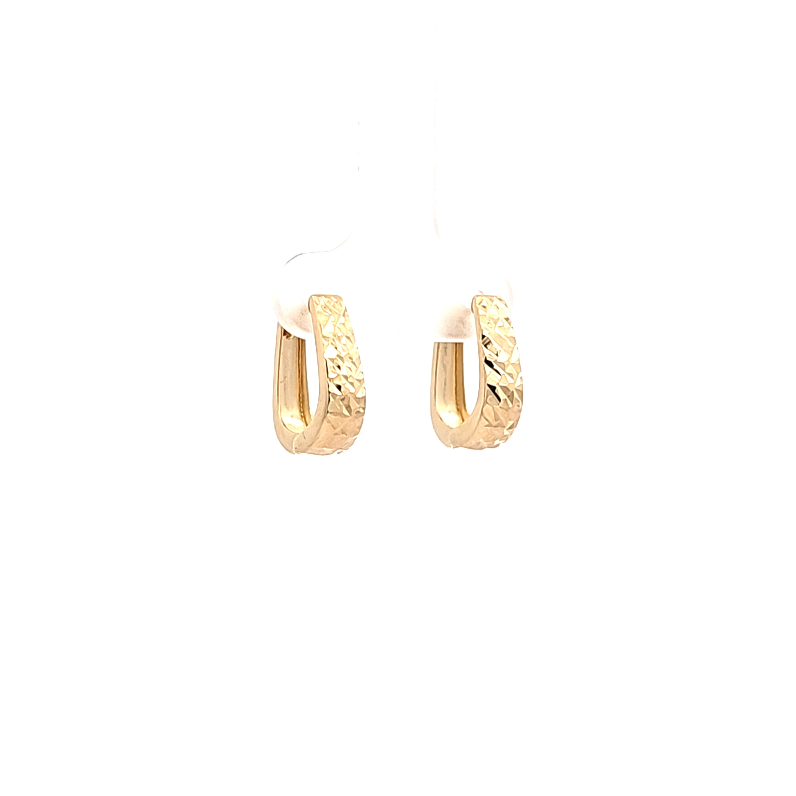 14K Yellow Gold Diamond-Cut  Oval Huggie Earrings 40003458 | Shin Brothers 