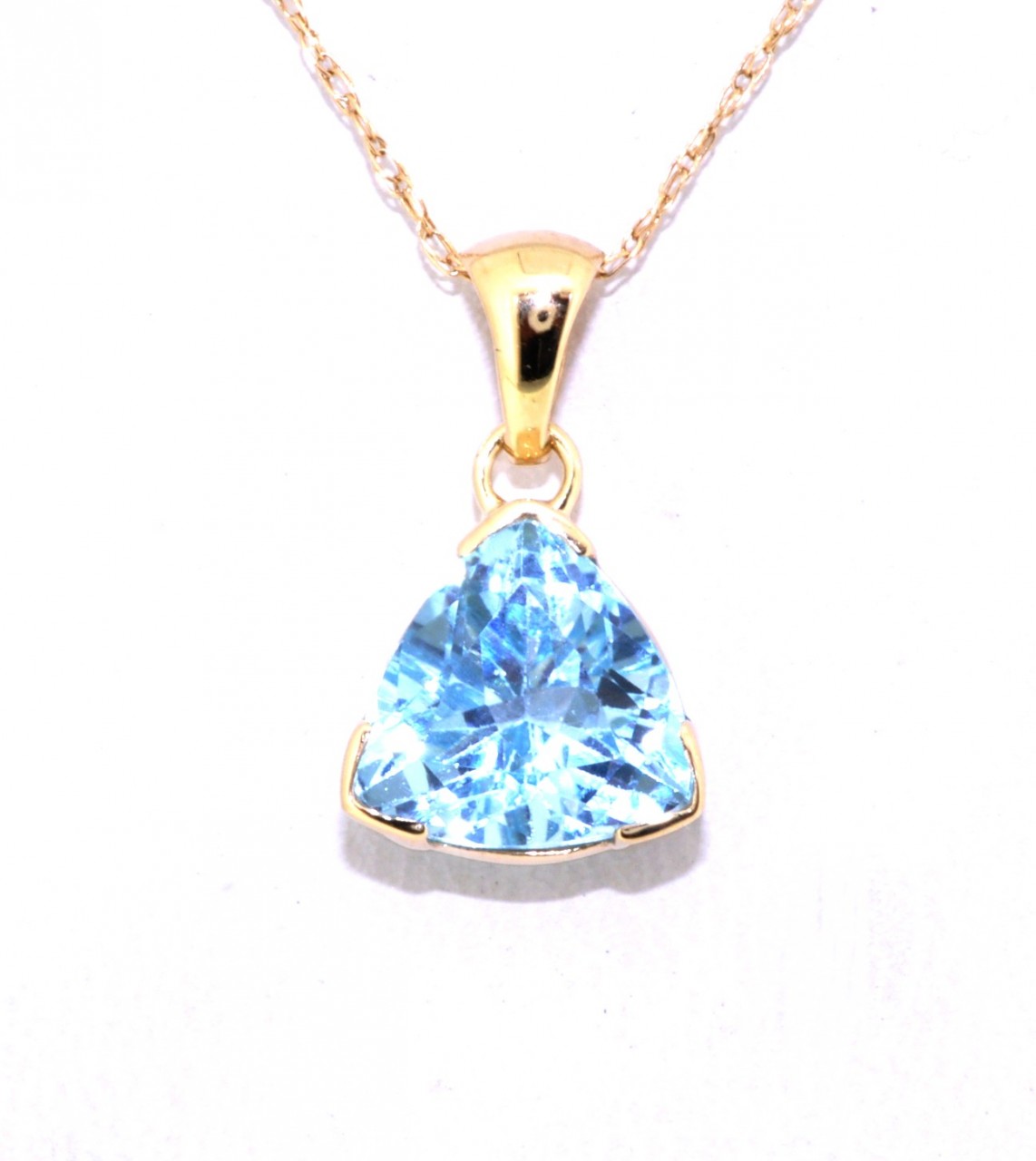 14K Yellow Gold 2.33ct Blue Topaz Charm 52000864 | Shin Brothers*