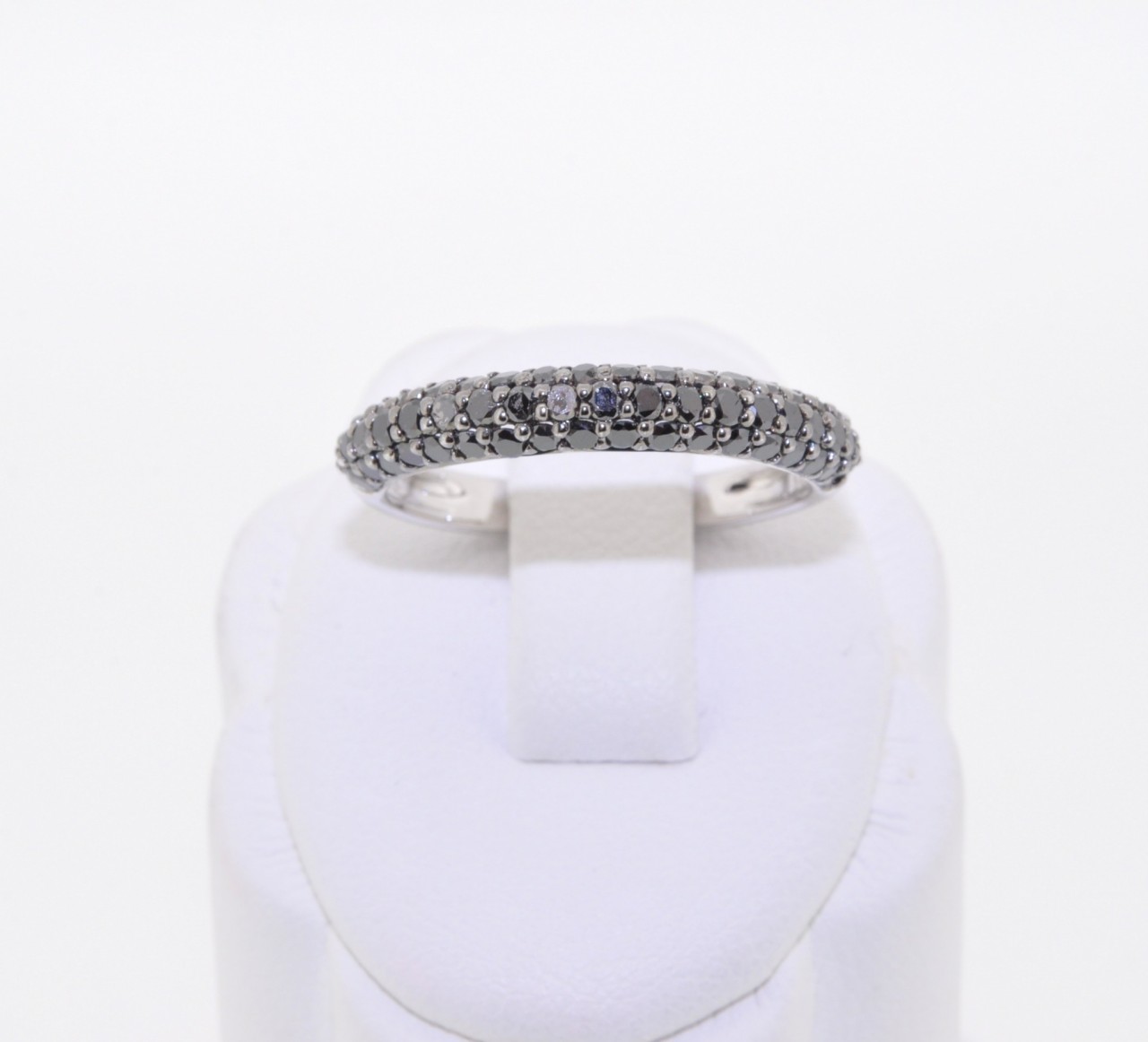 14K White Gold Black Diamond Ring 11002581 | Shin Brothers* 14K White Gold Black Diamond Ring 11002581 | Shin Brothers*