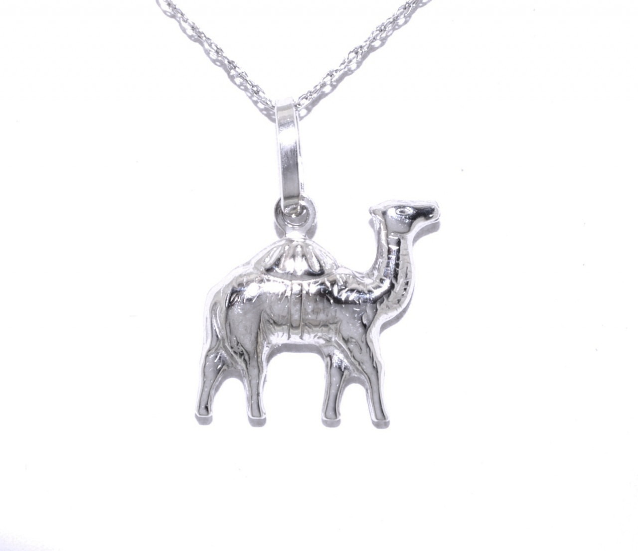 18K White Gold Camel Charm 50001765 | Shin Brothers* 18K White Gold Camel Charm 50001765 | Shin Brothers*