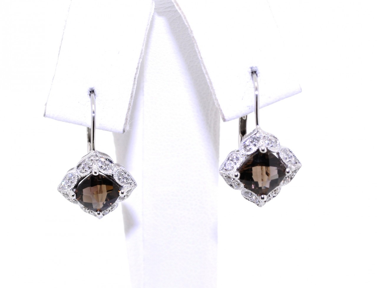 14K White Gold Diamond/Smokey Topaz Earrings 42001612 | Shin Brothers* 14K White Gold Diamond/Smokey Topaz Earrings 42001612 | Shin Brothers*