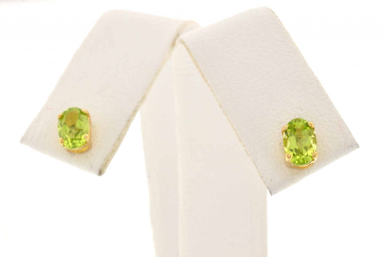 49000042 10K Yellow Gold Oval Peridot Stud Earrings