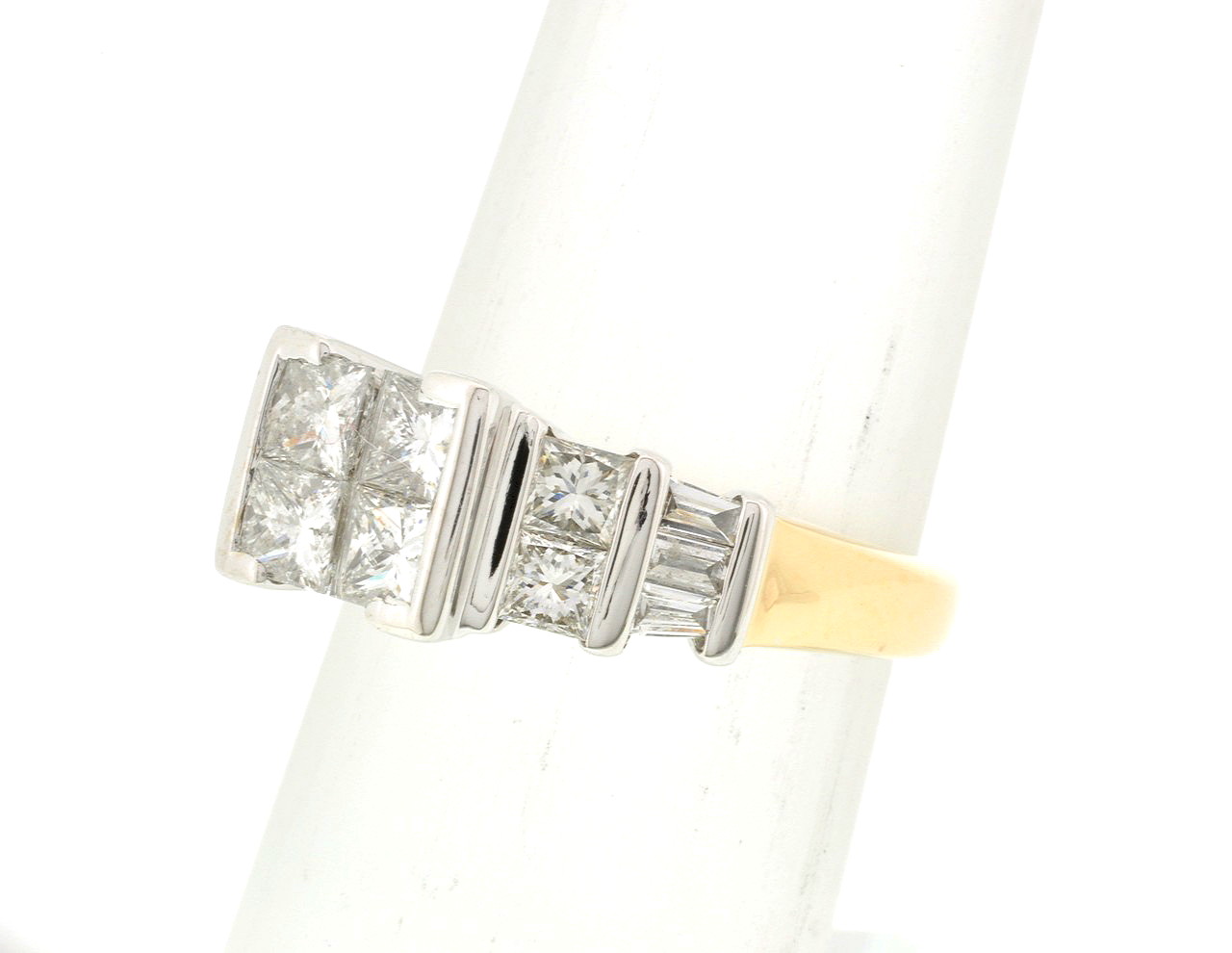 14K Two Tone Gold Princess Diamond Engagement Ring 11003113 | Shin Brothers* 14K Two Tone Gold Princess Diamond Engagement Ring 11003113 | Shin Brothers*