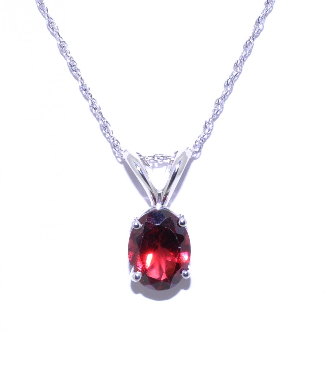 14K White Gold 1.5ct Garnet Oval Charm 52000663 | Shin Brothers* 14K White Gold 1.5ct Garnet Oval Charm 52000663 | Shin Brothers*