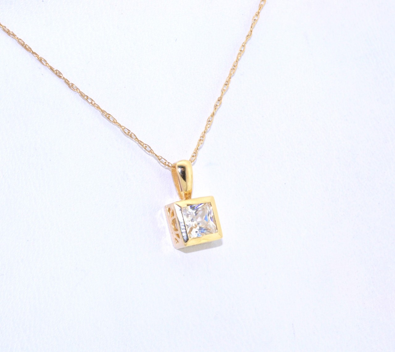 52000923 14K Yellow Gold Square CZ Pendant