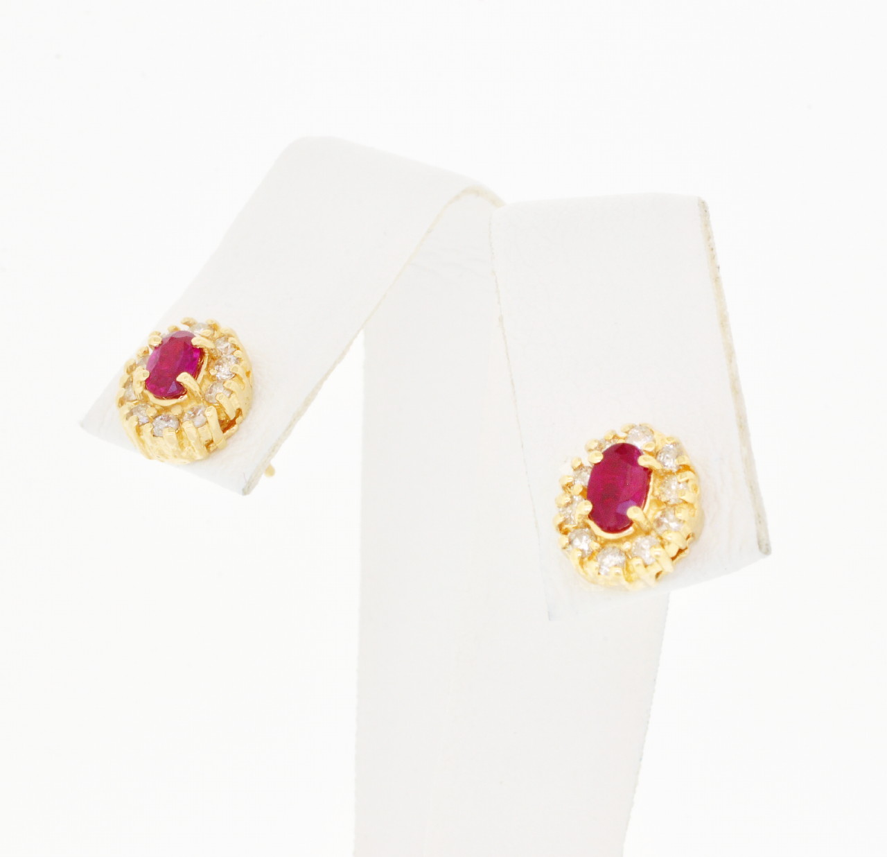 14K Yellow Gold Diamond And Ruby Earrings 42001830 | Shin Brothers* 14K Yellow Gold Diamond And Ruby Earrings 42001830 | Shin Brothers*