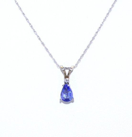 14K White Gold Tanzanite Charm with Diamond Accent 52000193 | Shin Brothers* 14K White Gold Tanzanite Charm with Diamond Accent 52000193 | Shin Brothers*