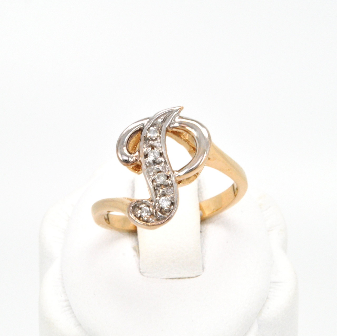 14K Two Tone Gold Diamond Initial "P" Ring 11003435 | Shin Brothers* 14K Two Tone Gold Diamond Initial "P" Ring 11003435 | Shin Brothers*