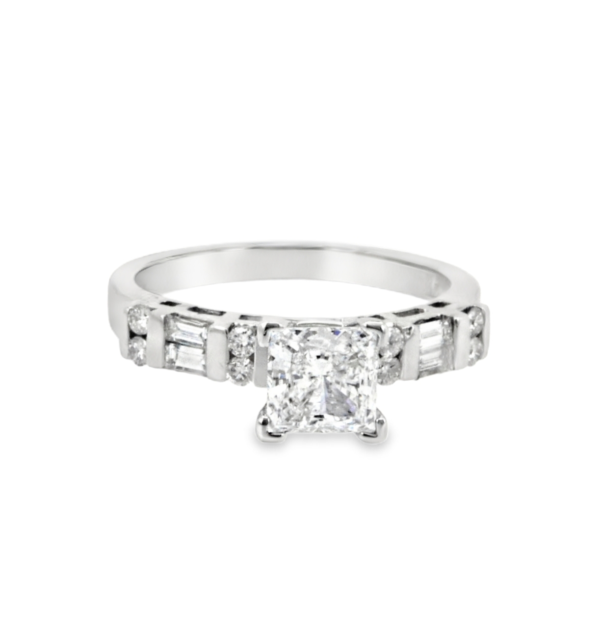 14K White Gold Diamond Setting with Cz Center 11003514 | Shin Brothers* 14K White Gold Diamond Setting with Cz Center 11003514 | Shin Brothers*