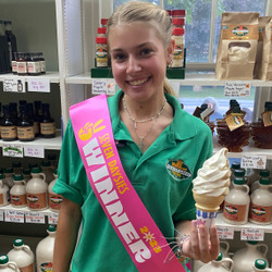 Join our 2025 Summer Creemee Crew!