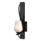 Sconces Single Glass by Hubbardton Forge ( 39 | 203035-SKT-14-GG0303 Flora ) 