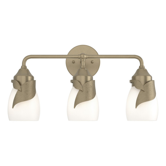 Bathroom Fixtures Three Lights by Hubbardton Forge ( 39 | 201352-SKT-84-GG0330 Lapas ) 