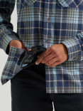Wrangler ATG™ Men's Adventure 365 Shirt - Finch Blue Nights