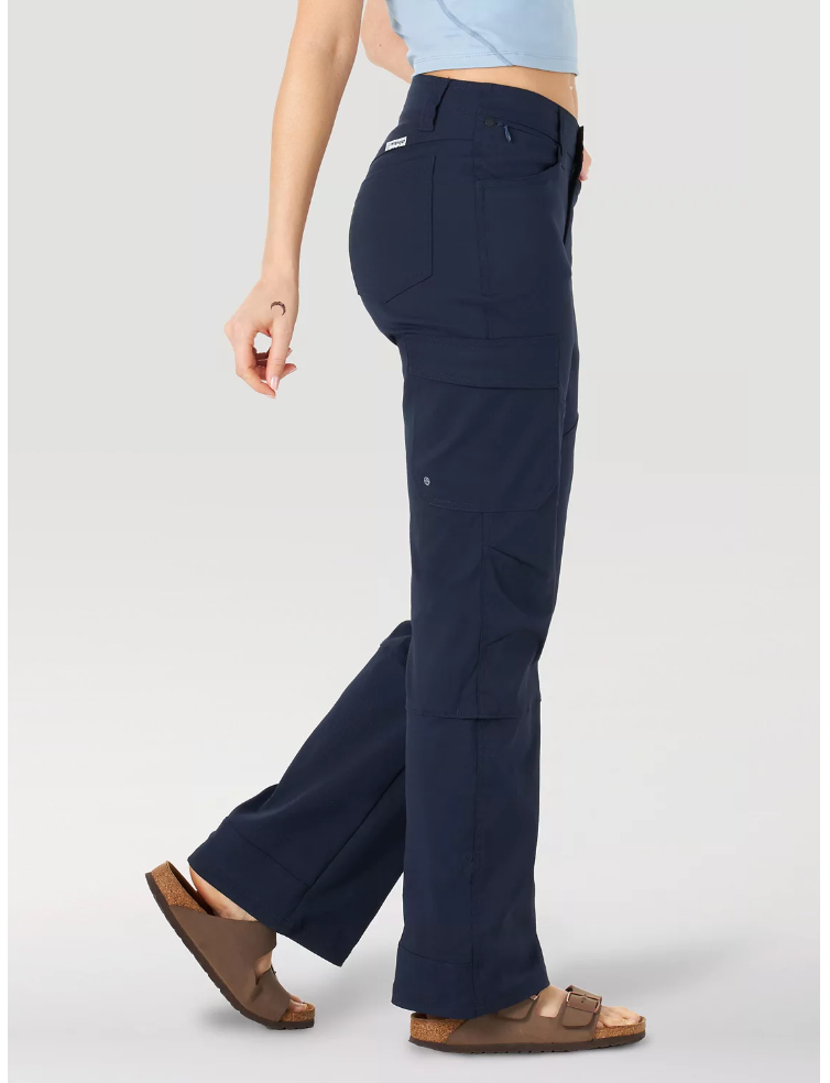 Wrangler Women's ATG Cargo Convertible Pant Dark Sapphire Chaar