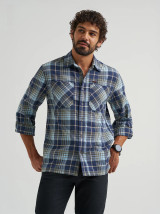 Wrangler ATG™ Men's Adventure 365 Shirt - Finch Blue Nights