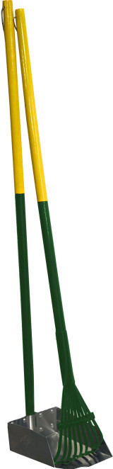 Four Paws Wee-Wee Pooper Scooper Rake Set