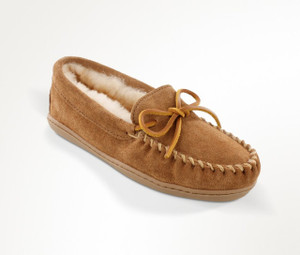 Slippers & Moccasins